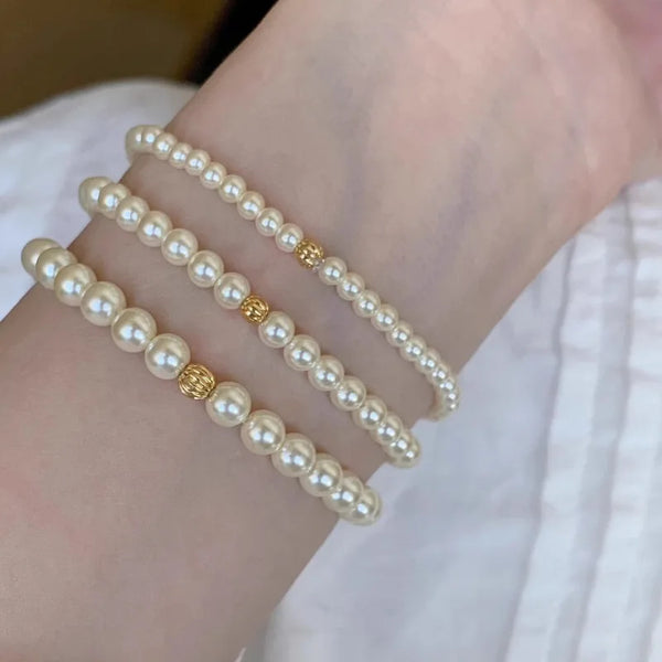 Dainty_Beaded_Pearl_Bracelet-shell jewelry-boho style-beach outfit-boho chic style-bohemian jewelry-coastal look-beach style-wedding style