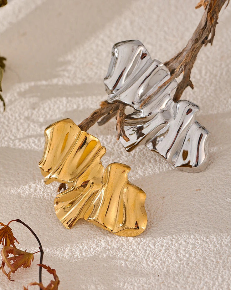 Gilded Flow Sculptural Brooch-shell brooch-seaweed brooch-geometric brooch