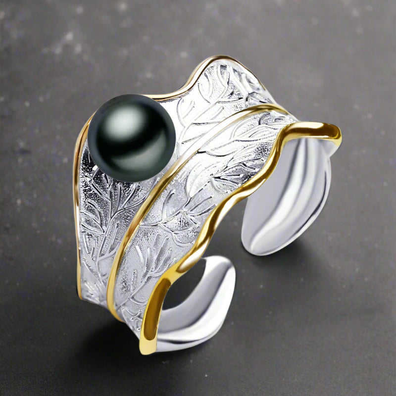 Leaf-Curve_Pearl_Ring-pearl ring-silver pearl ring-sterling silver pearl ring-white pearl ring -black pearl ring-shell ring-shell jewelry