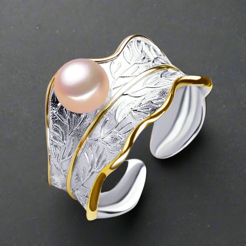 Leaf-Curve_Pearl_Ring-pearl ring-silver pearl ring-sterling silver pearl ring-white pearl ring -black pearl ring-shell ring-shell jewelry