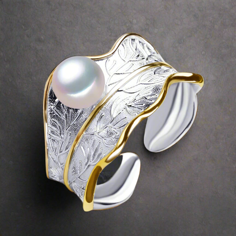 Leaf-Curve_Pearl_Ring-pearl ring-silver pearl ring-sterling silver pearl ring-white pearl ring -black pearl ring-shell ring-shell jewelry