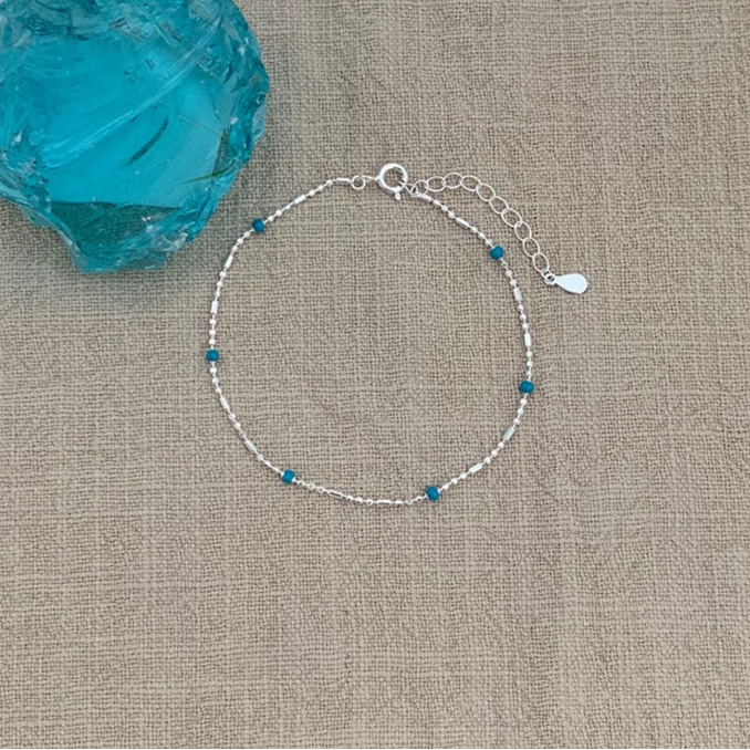 Ocean Mist Adjustable Bracelet-shell jewelry-boho style-beach outfit-boho chic style-bohemian jewelry-coastal look-beach style-sterling silver shell bracelet