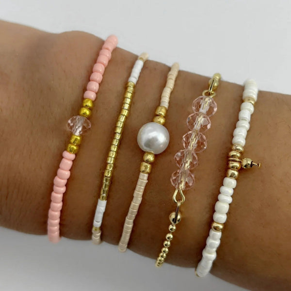 Pastel_Bead_Strand_Bracelets-shell jewelry-boho style-beach outfit-boho chic style-bohemian jewelry-coastal look-beach style