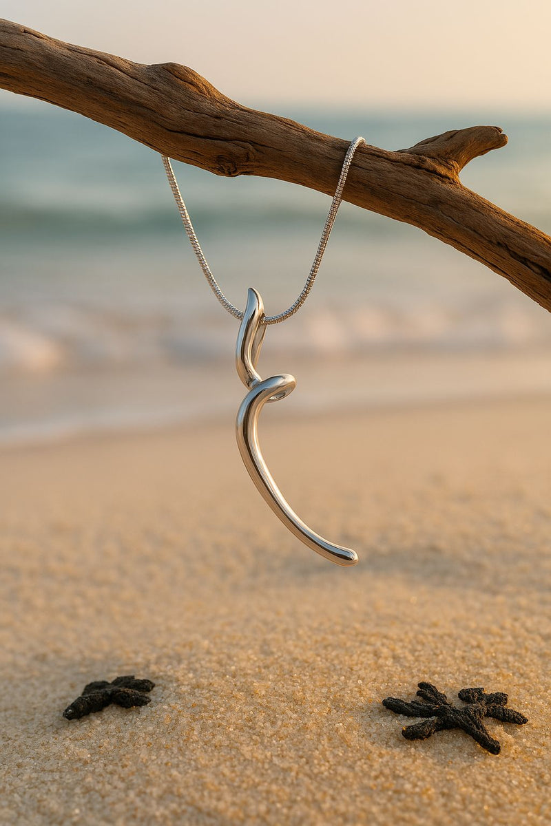 Sculptural_Flow_Pendant_Necklace-shell necklace-beach vibe-beach outfit-beach jewelry-shell jewelry- boho chic style