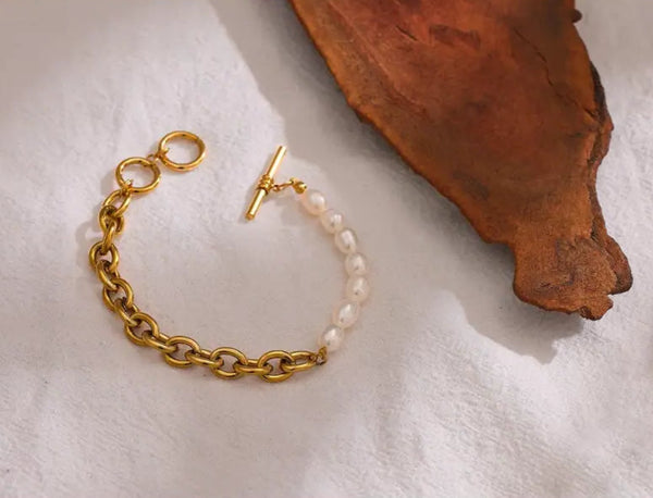 shell bracelet-pearl bracelet-shell jewelry-chain bracelet-gold and pearl chain bracelet