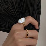 Ellipse Gold Shell Ring-shell ring-shell jewelry-beach outfit ring-beach style-boho style-bohemian jewelry-wedding style ring
