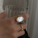 Ellipse Gold Shell Ring-shell ring-shell jewelry-beach outfit ring-beach style-boho style-bohemian jewelry-wedding style ring