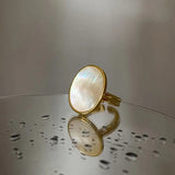 Ellipse Gold Shell Ring-shell ring-shell jewelry-beach outfit ring-beach style-boho style-bohemian jewelry-wedding style ring