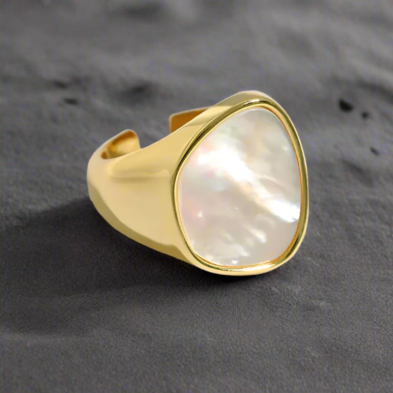Geometric shell ring-mother of pearl shell ring-shell ring-nacre ring