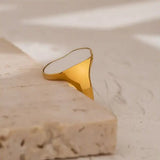 Gold Signet Shell Ring-mother of pearl golden shell ring-nacre shell ringGold Signet Shell Ring-mother of pearl golden shell ring-nacre shell ring-shell ring-shell jewelry-beach outfit ring-beach style-boho style-bohemian jewelry-wedding style ring