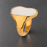 Gold Signet Shell Ring-mother of pearl golden shell ring-nacre shell ring-shell ring-shell jewelry-beach outfit ring-beach style-boho style-bohemian jewelry-wedding style ring