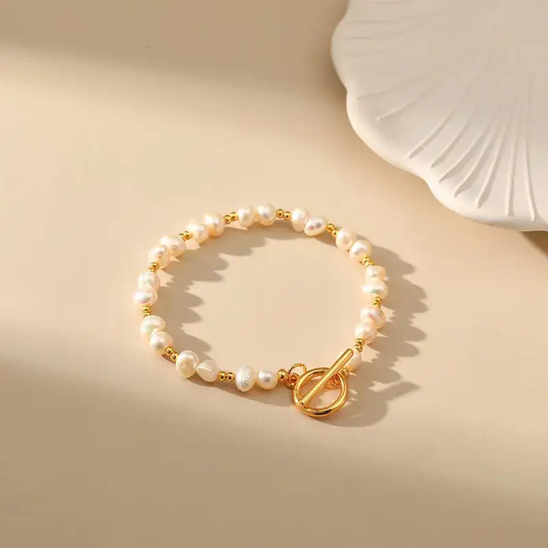 Lustrous Pearl Toggle Bracelet-pearl bracelet-shell bracelet-shell jewelry-wedding bracelet