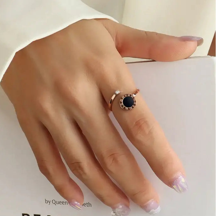 Roman Numeral Black Shell Ring-clock shell ring-silver shell ring-side stone shell ring-shell jewelry-beach outfit ring-beach style-boho style-bohemian jewelry-wedding style ring