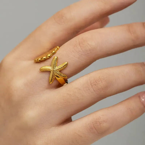 golden starfish and clamshell ring-shell ring-shell jewelry-beach outfit ring-beach style-boho style-bohemian jewelry