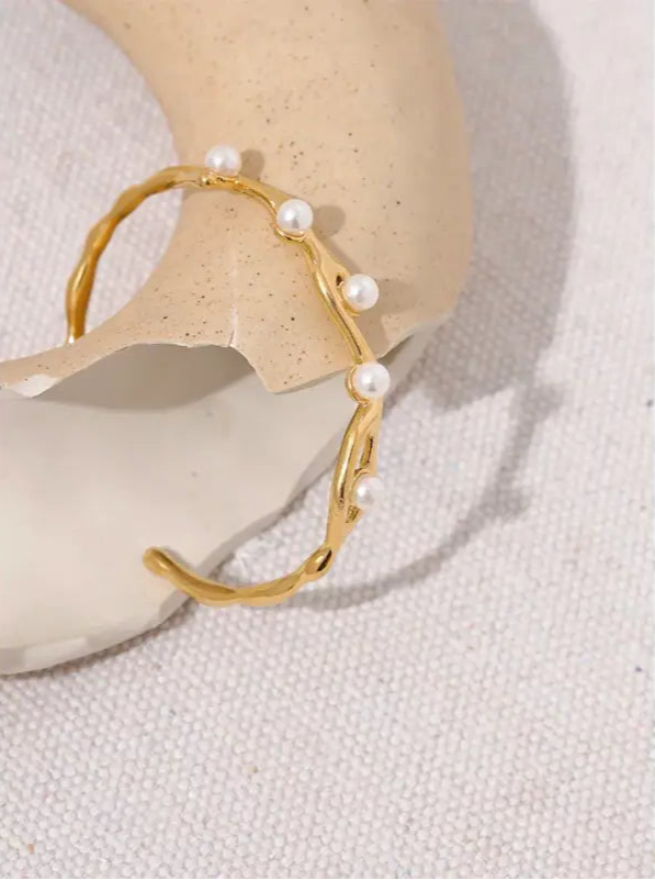Wave Crest Pearl Bracelet-shell bracelet-shell jewelry-pearl bracelet-seashell bracelet