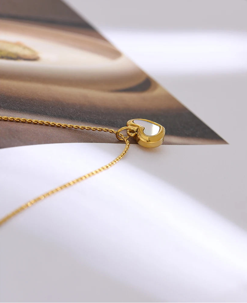 shell necklace-natural golden shell necklace-gold shell  jewelry-shell jewelry-shell necklace-golden  necklace