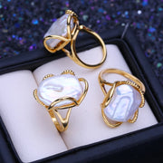 Mermaid_s_Dream_Baroque_Pearl_Ring_gold_in_box