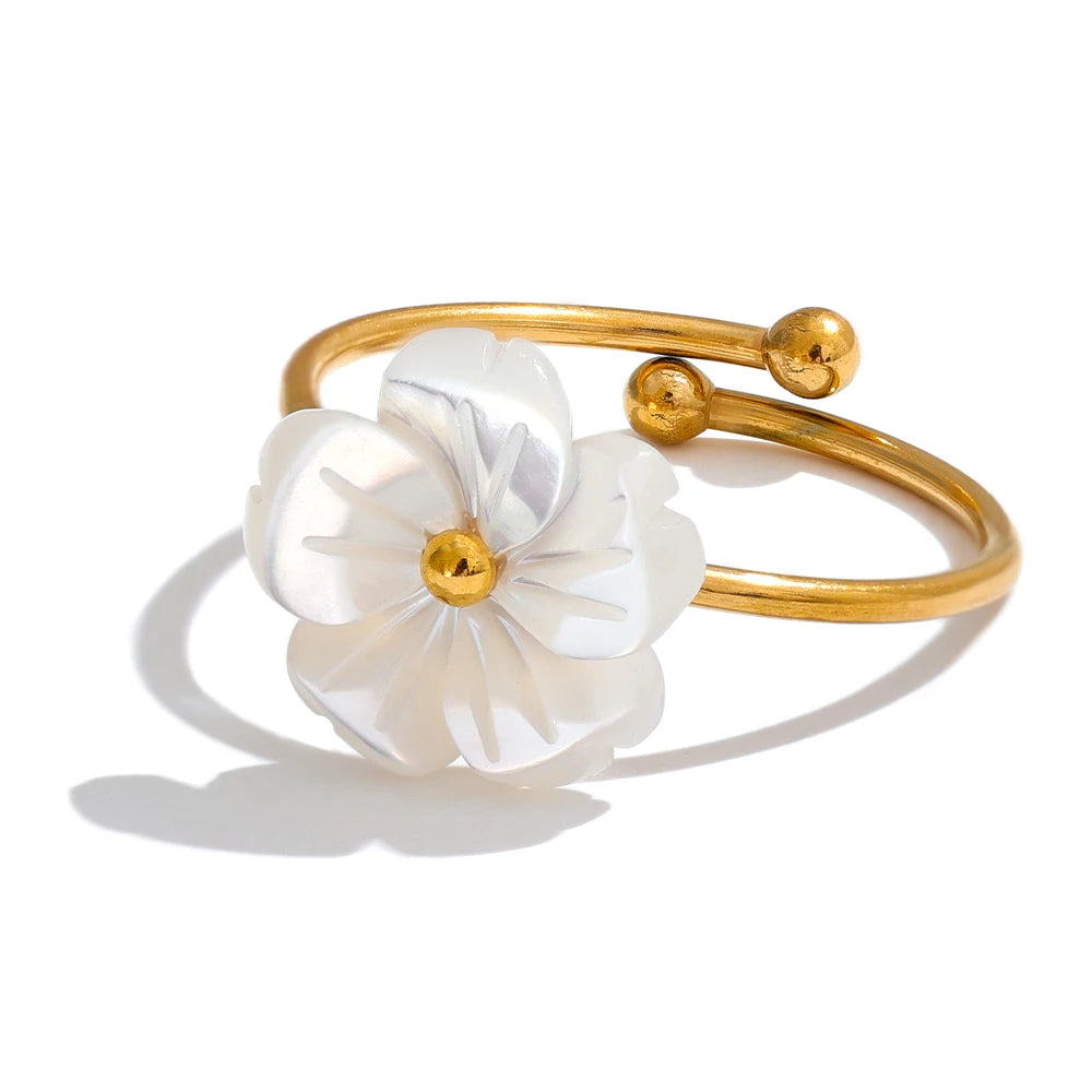 Tahitian Bloom Shell Ring