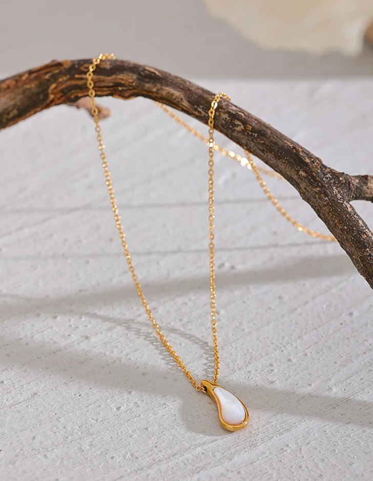 Liquid Pearl Pendant Shell  Necklace-shell necklace-nacre pendant shell necklace-mother of pearl shell necklace-mother of pearl pendant-gold necklace-chain necklace