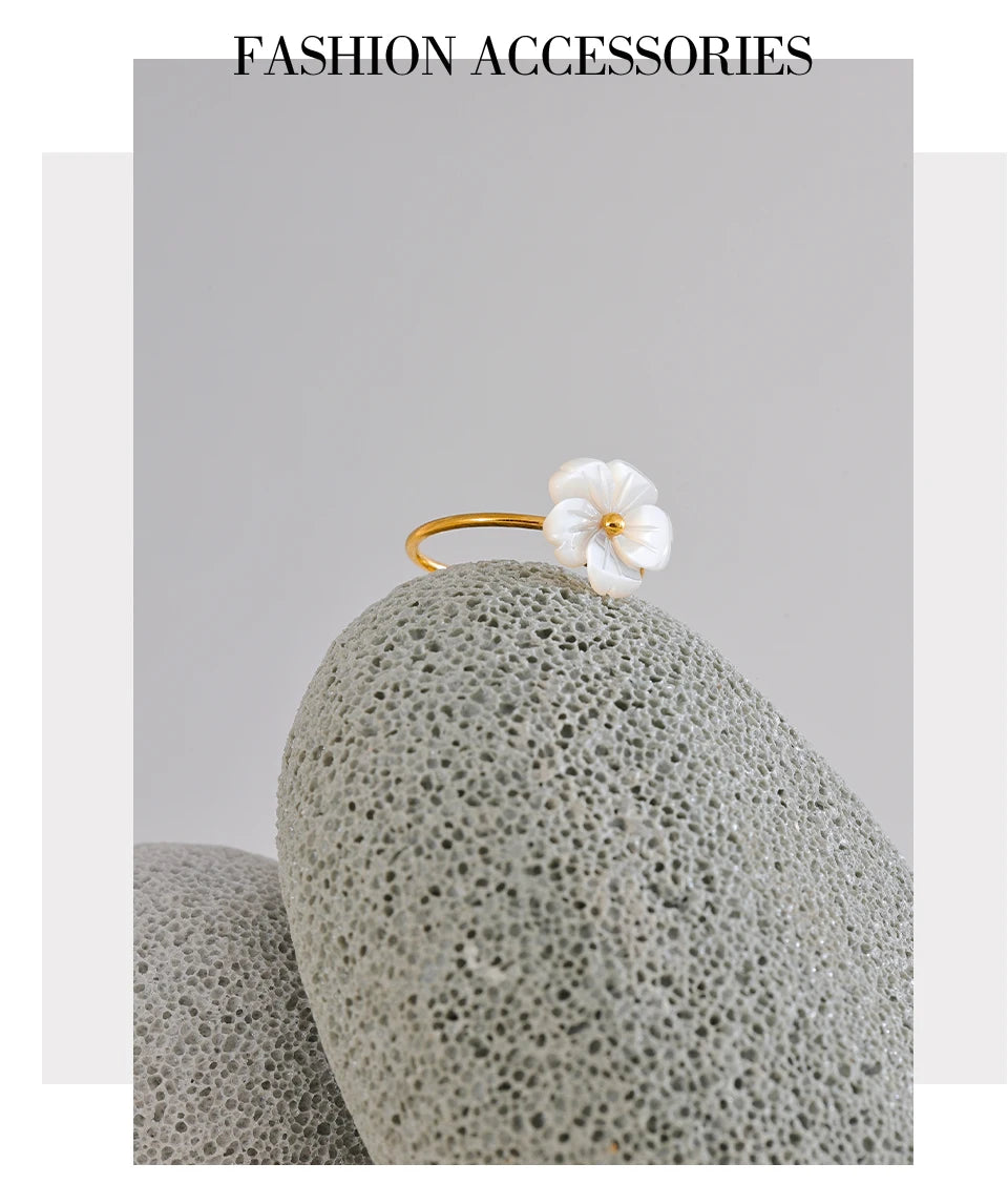 Tahitian Bloom Shell Ring