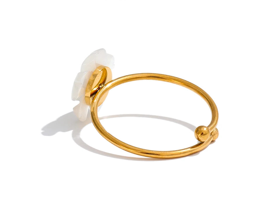 Tahitian Bloom Shell Ring