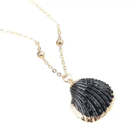 Black Shell Pendant Necklace