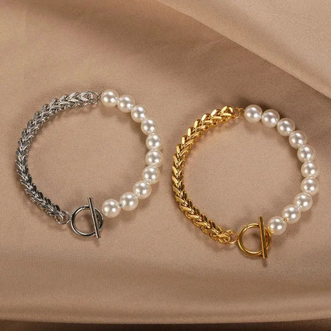 Chic Pearl Toggle Bracelet