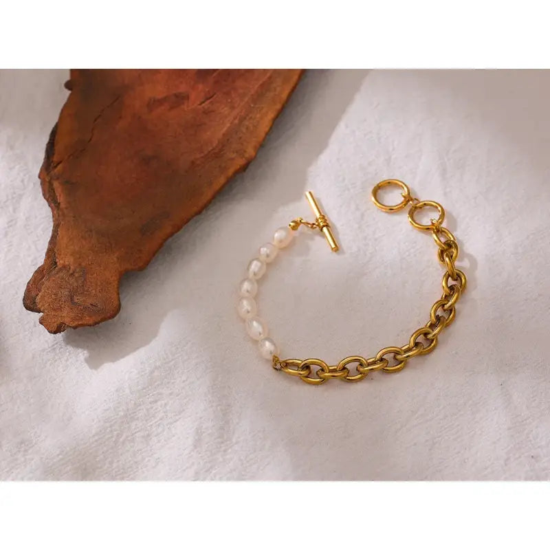 Chic Pearl Toggle Chain Bracelet