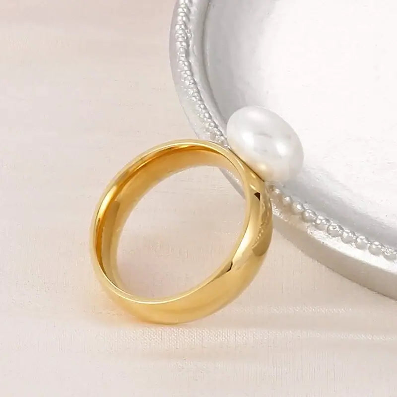 classic-gold-pearl-solitaire-ring-pearl ring-shell ring-shell jewelry-beach outfit ring-beach style-boho style-bohemian jewelry-wedding style ring
