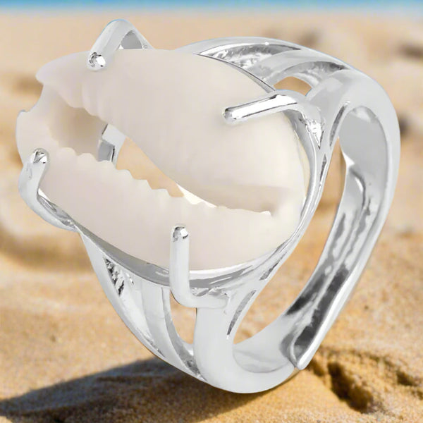 Cowrie Silhouette Ring_shell ring-golden cowrie ring-shell ring-shell jewerly-beach outfit ring-beach style-boho style-bohemian jewerly
