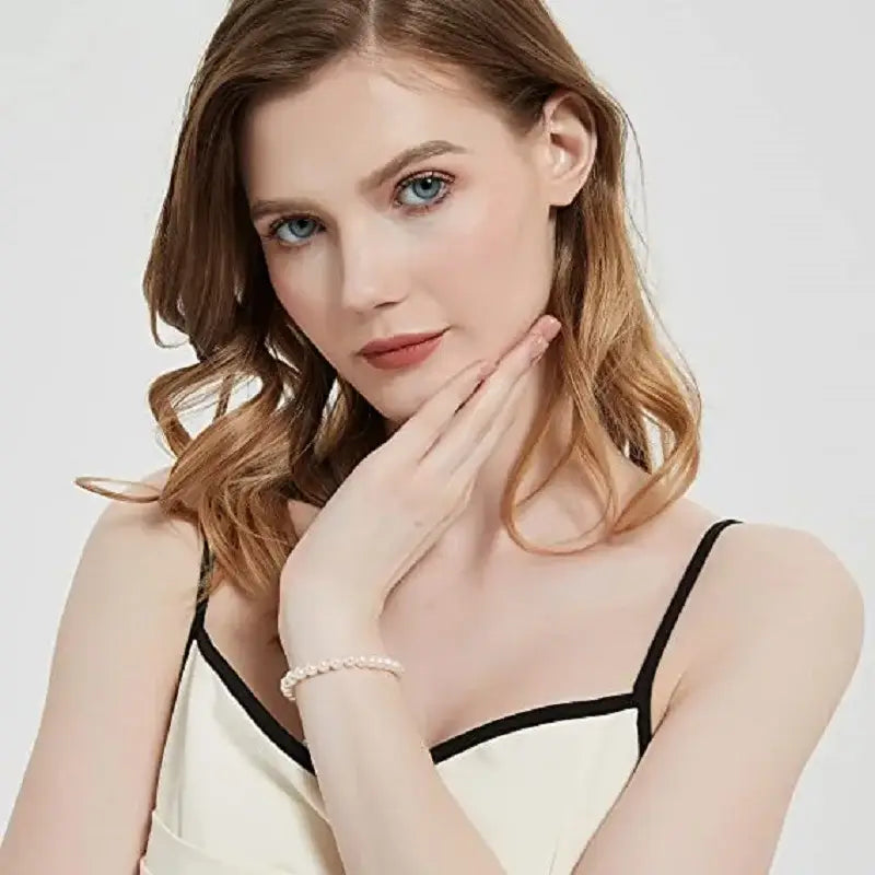 Elegant Pearl Drop Bracelet