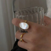 Ellipse Gold Shell Ring - Color / resizable