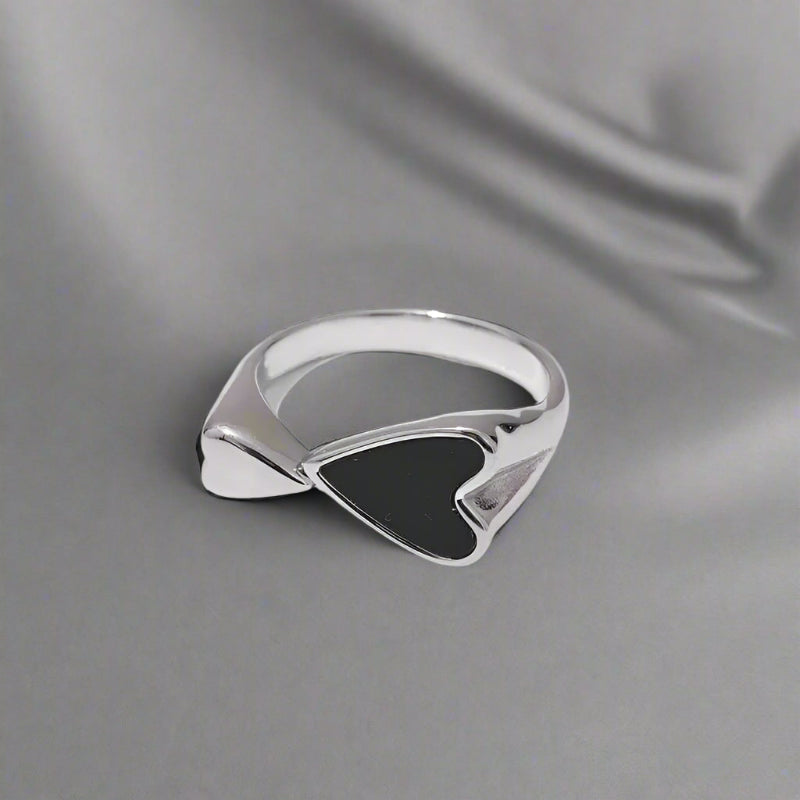 Gold Heart Shell Inlay Ring-gold mother of pearl ring-heart nacre shell ring-nacre shell ring-shell ring-shell jewelry-beach outfit ring-beach style-boho style-bohemian jewelry-wedding style ring
