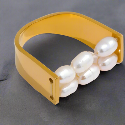 Gold Pearl Cuff Ring-shell ring-shell jewelry-beach outfit ring-beach style-boho style-bohemian jewelry-wedding style ring
