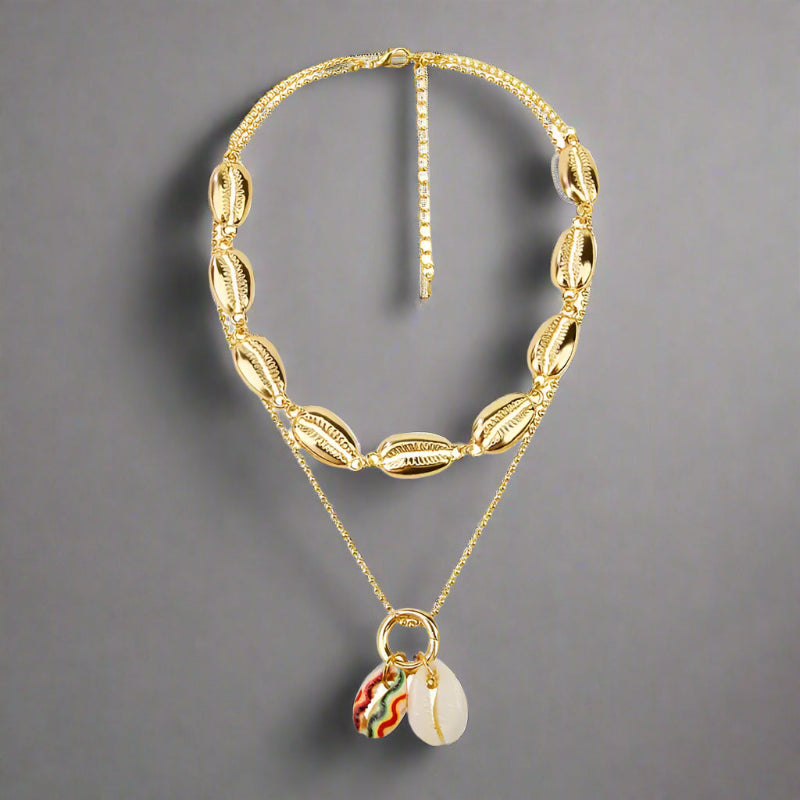 Montreal Cowries Shell Necklace_cowries gold shell necklace