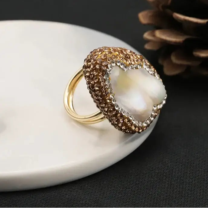 Natural Pearl Shell ring-silver shell pearl ring- sterling silver pearl ring-shell ring-shell jewelry-beach outfit ring-beach style-boho style-bohemian jewelry-wedding style ring
