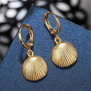 Venus Foam Shell Earrings - Discret