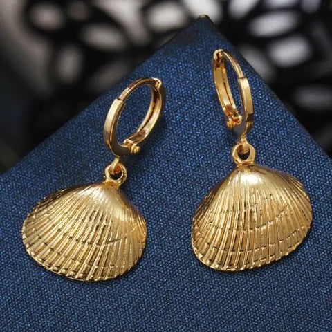 Venus Foam Shell Earrings - Wide