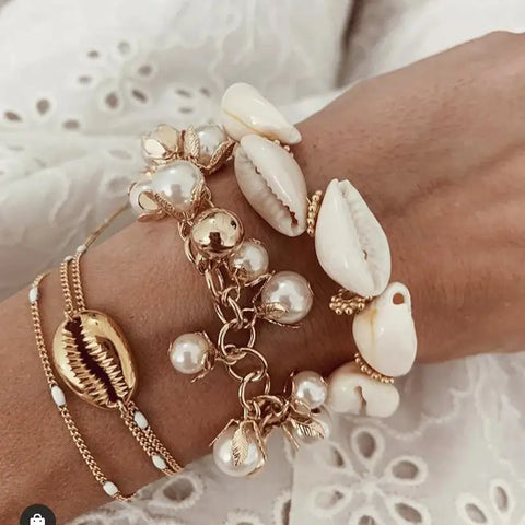 White Cowrie Shells Bracelet for Women