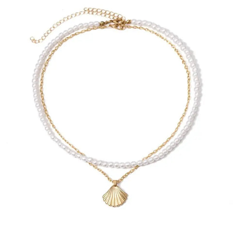 White Seashell Necklace with Pearls and Golden Pendant