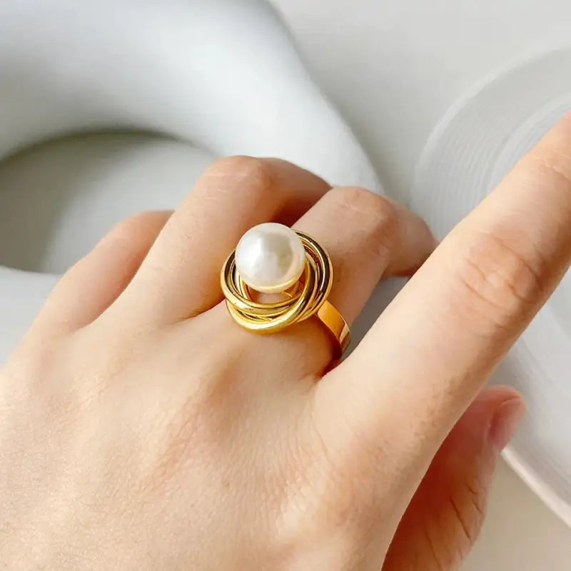 Wrapped Pearl Rin-golden pearl ring-shell ring-shell jewelry-beach outfit ring-beach style-boho style-bohemian jewelry-wedding style ring
